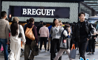 新春百萬內地客訪港　打卡購物最主流