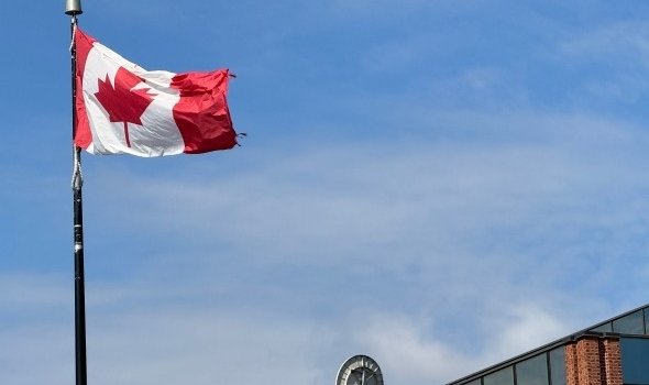 加拿大宣布：對美國汽車加征25%關稅