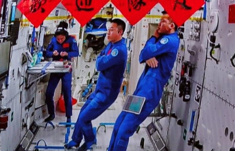 中國神舟十九號載人飛船推遲返回