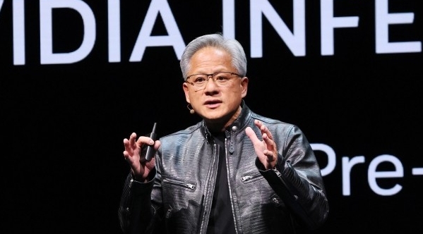 黃仁勳赴白宮與特朗普會面