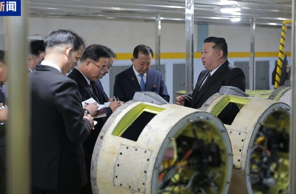 金正恩視察軍工企業 提出擴大導彈生産能力